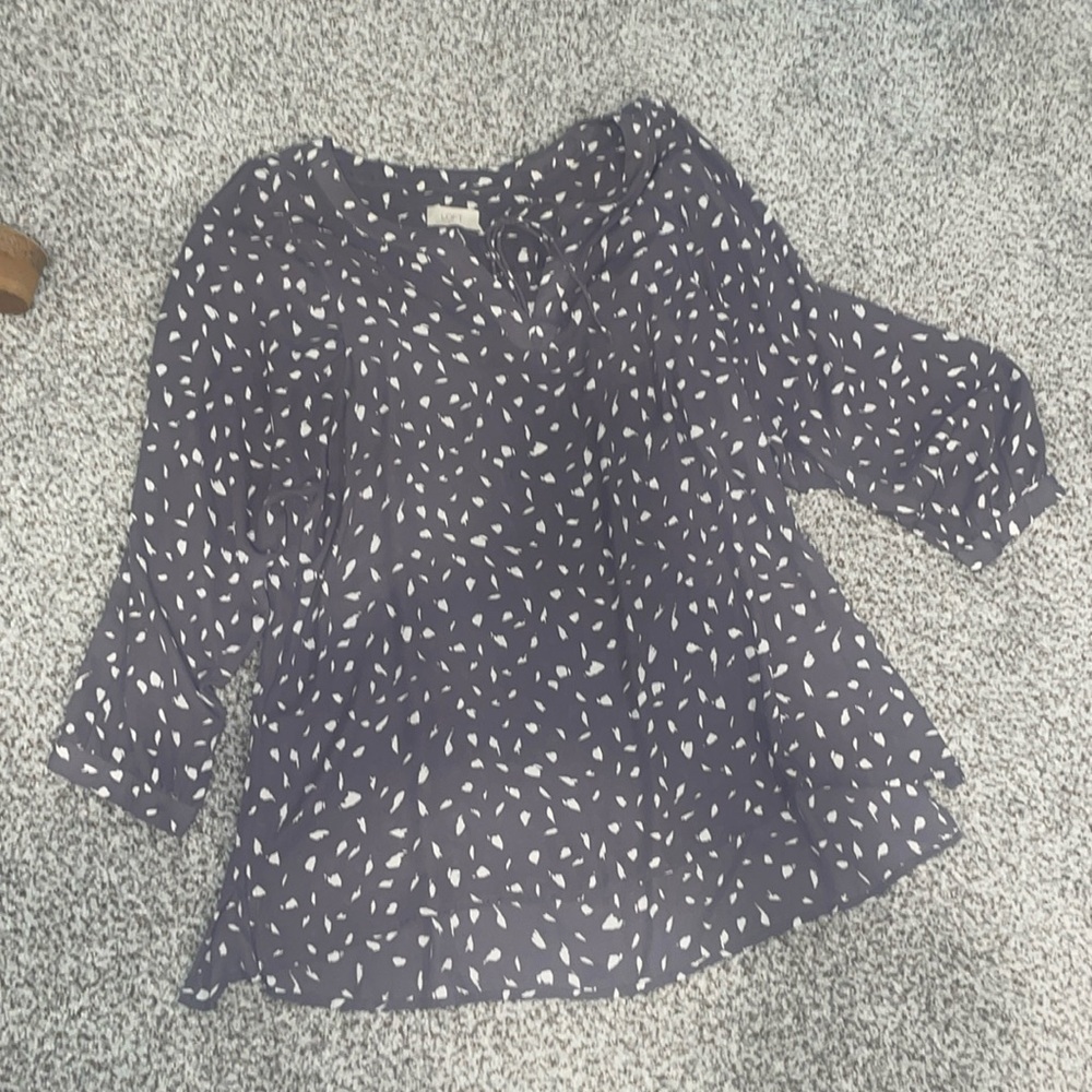 Loft Gray and White spotted top
